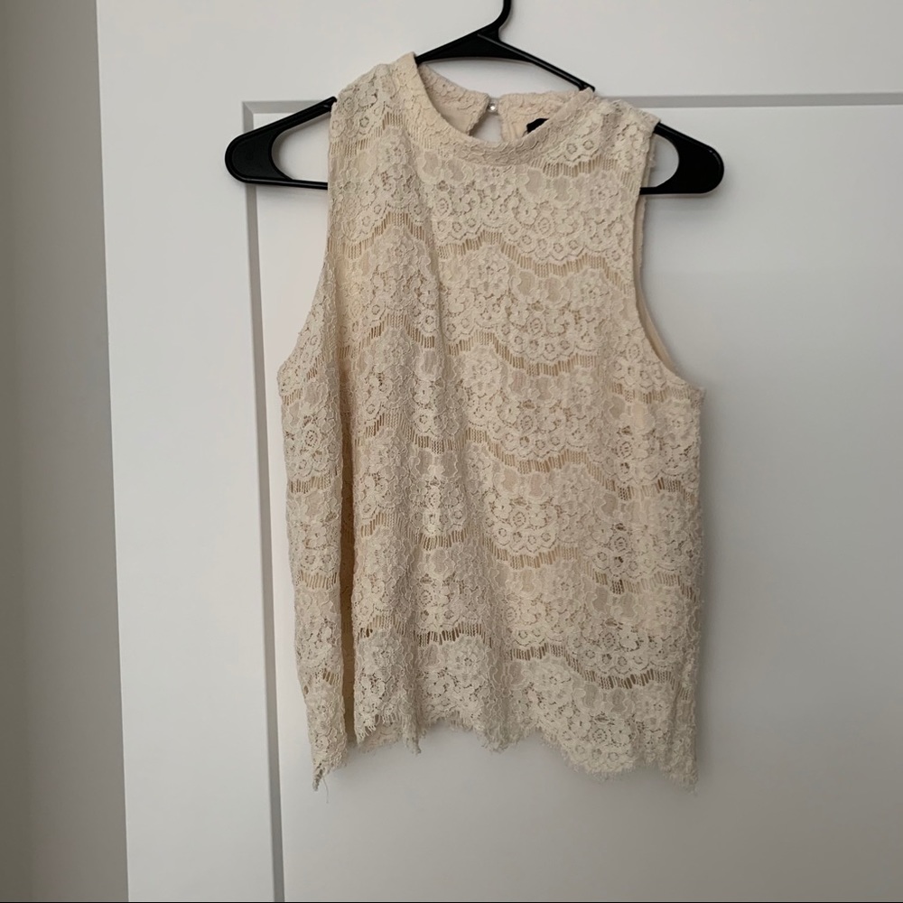 Lace Sleeveless Shirt